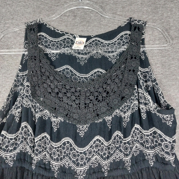 BILA WOMENS BLACK WHITE DRAWSTRING CROCHET NECKLINE MAXI DRESS SIZE LARGE - Picture 10 of 11